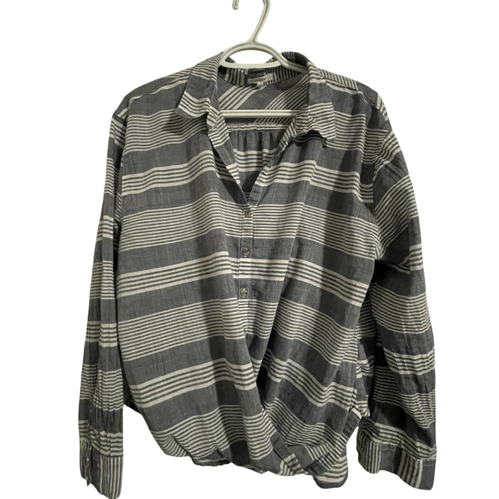 Maurices Gray and White Striped Top - XL